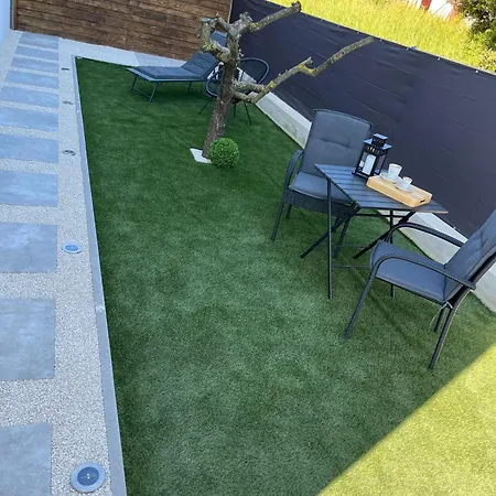Larosa Apartman *