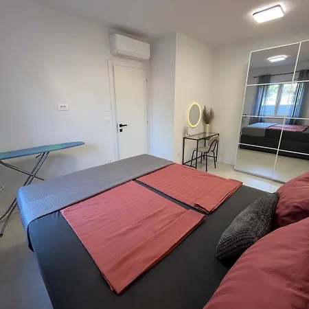 Apartman Larosa *